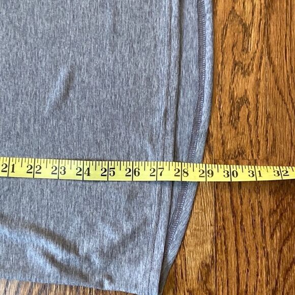 𝅺FILA | Grey Racer Back Graphic Training Tank , Size Large, NWT - Picture 13 of 13